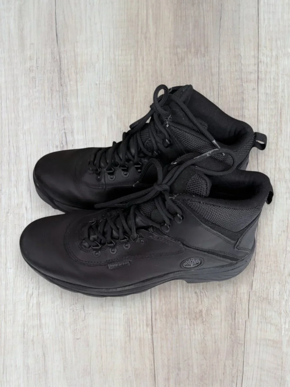 Timberland A1791 Waterproof Mid Hiking Boots Black Leather Men's Size 10.5